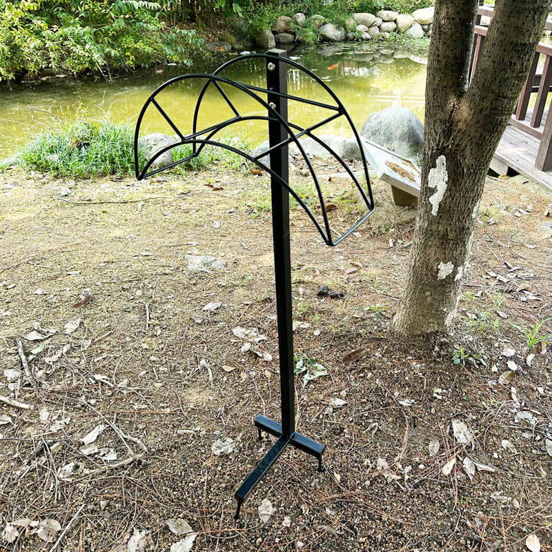 Freestanding Metal Garden Hose Holder, Outdoor Hose Storage Rack