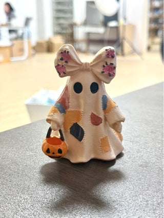 Patchwork Ghost Halloween Decoration, Resin Figurine Tabletop Decor