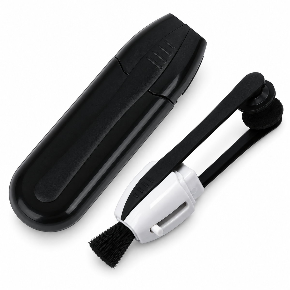Portable Eyeglass Lens Cleaner with Dry Carbon Pads
