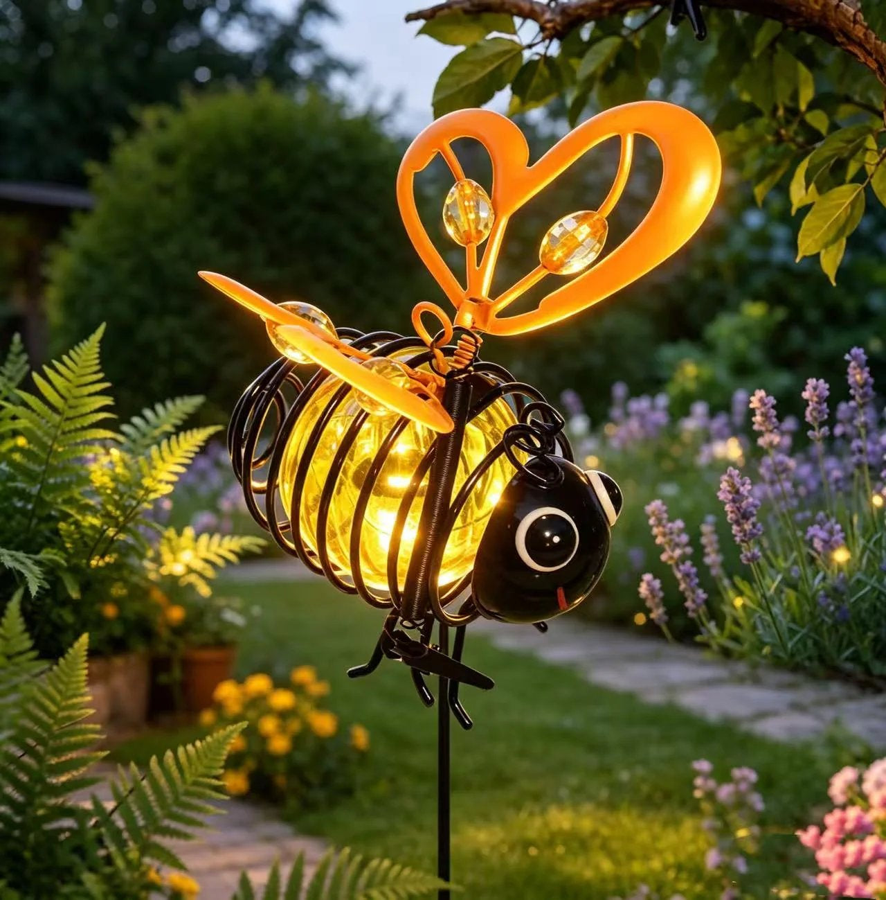 Solar Hanging Bee Light with Warm Amber Glow for Garden Decor