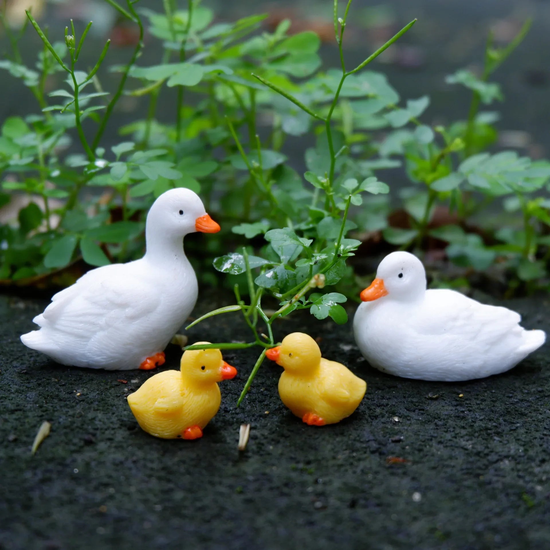 Duck Resin Ornaments 4 Piece Garden Figurines Decor