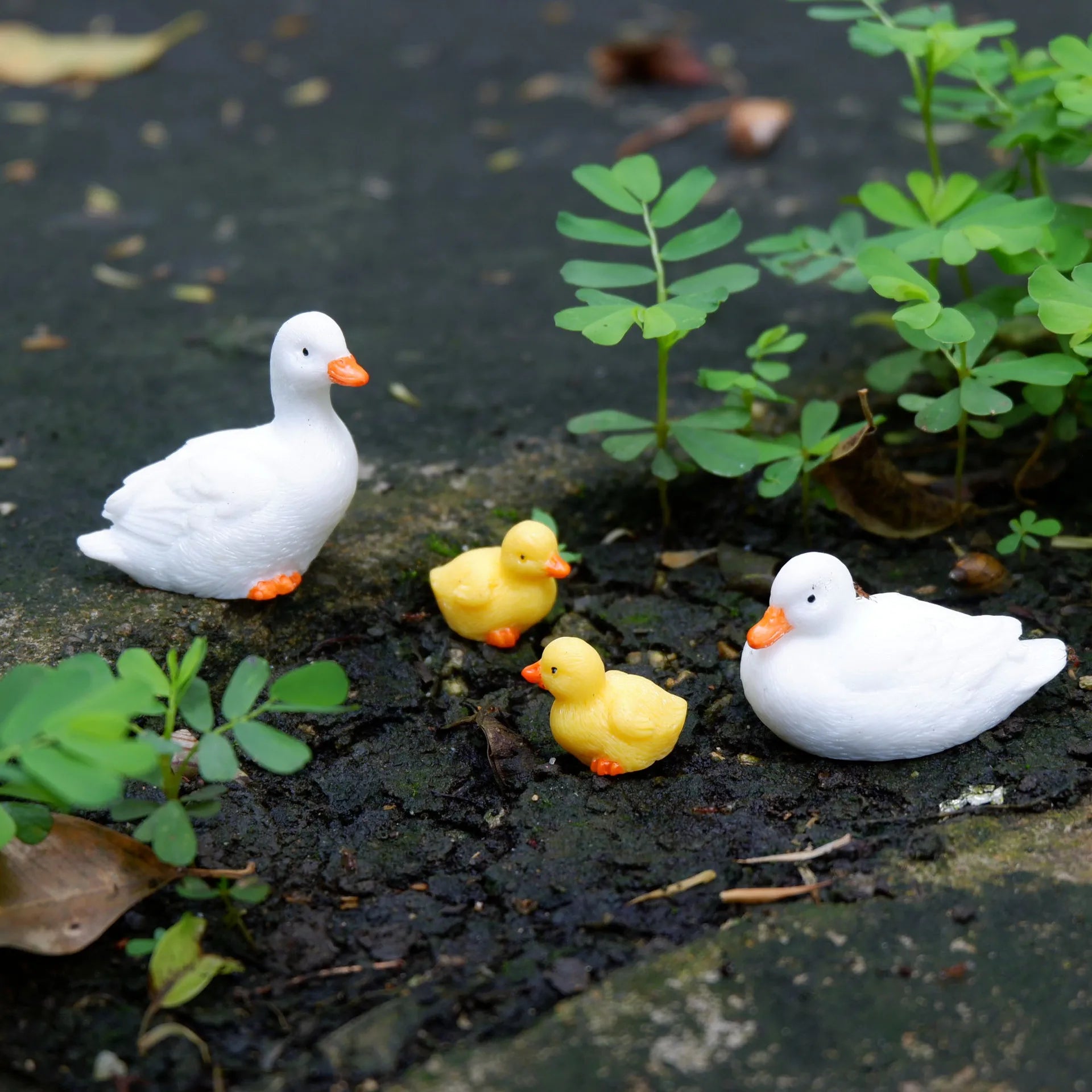 Duck Resin Ornaments 4 Piece Garden Figurines Decor