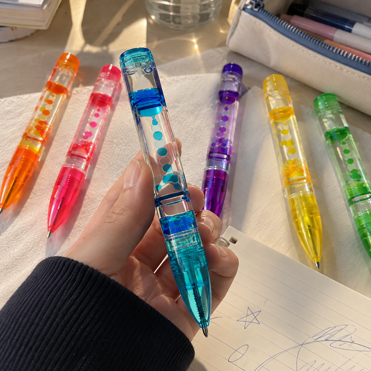Slow Flow Liquid Motion Pen