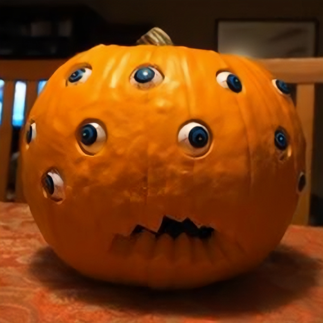 Halloween Resin Pumpkin Decoration with Movable Eyeballs for Indoor & Outdoor